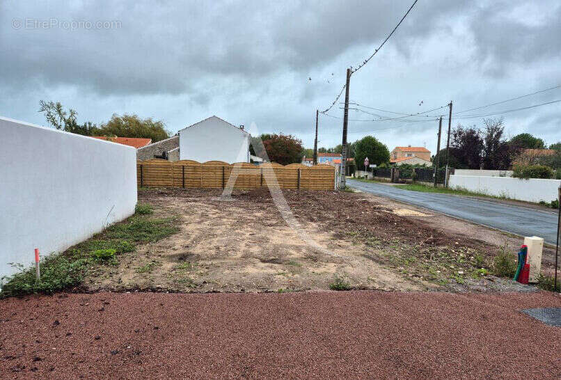 Terrain à LE CHATEAU-D&#039;OLERON