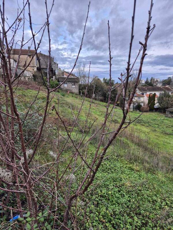 Terrain à ANGOULEME