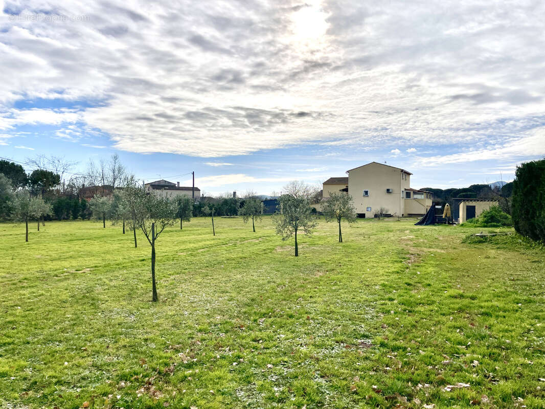 Maison à PUGET-SUR-ARGENS