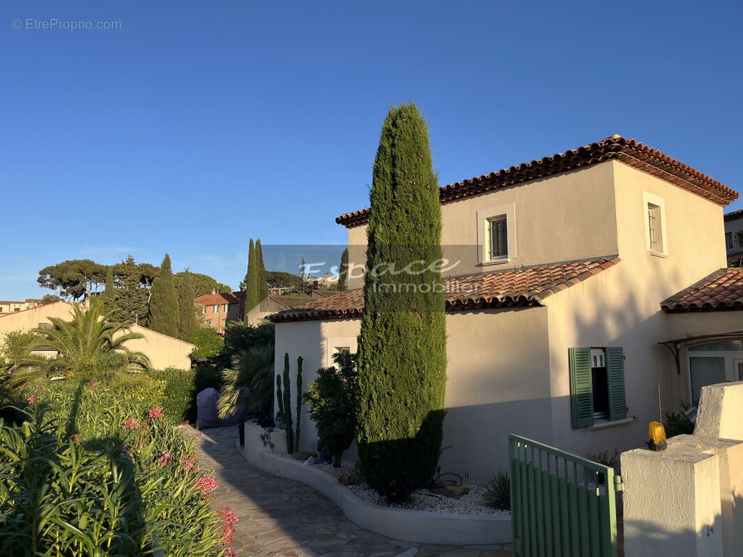 Maison à SANARY-SUR-MER