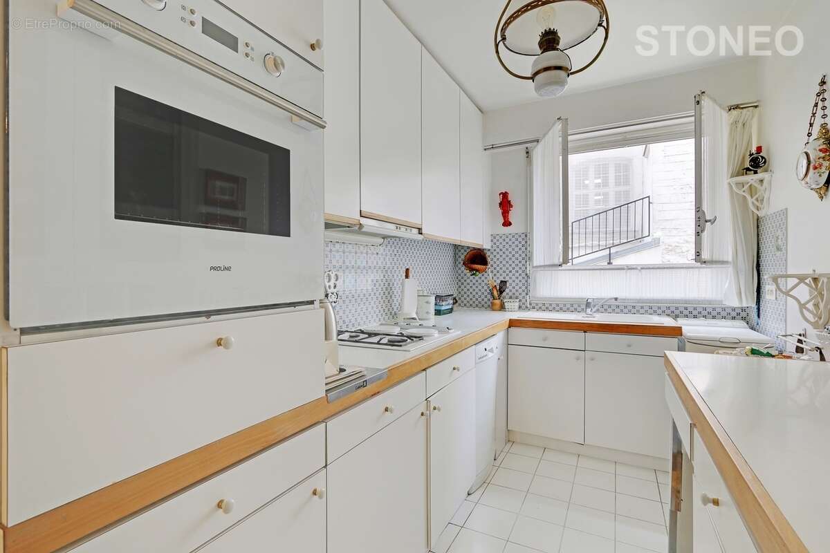 Appartement à PARIS-7E