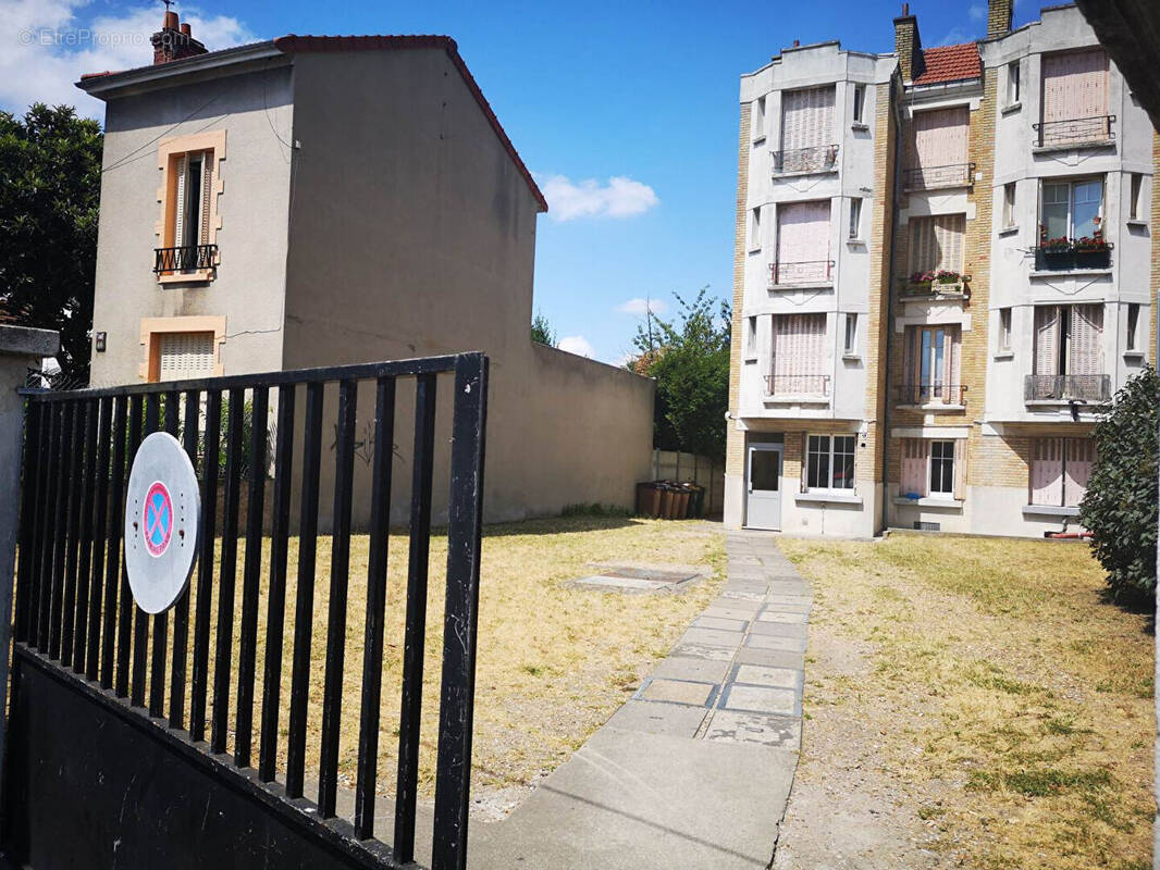 Appartement à COLOMBES