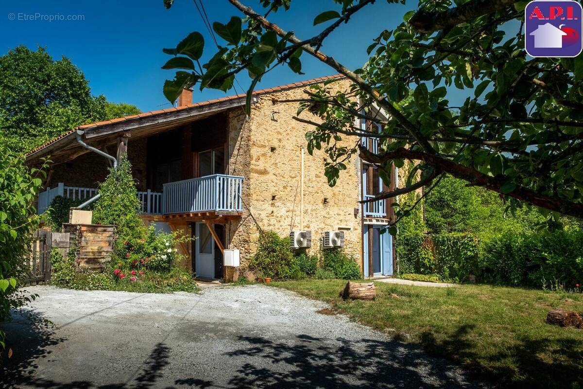 Maison à SAINTE-CROIX-VOLVESTRE