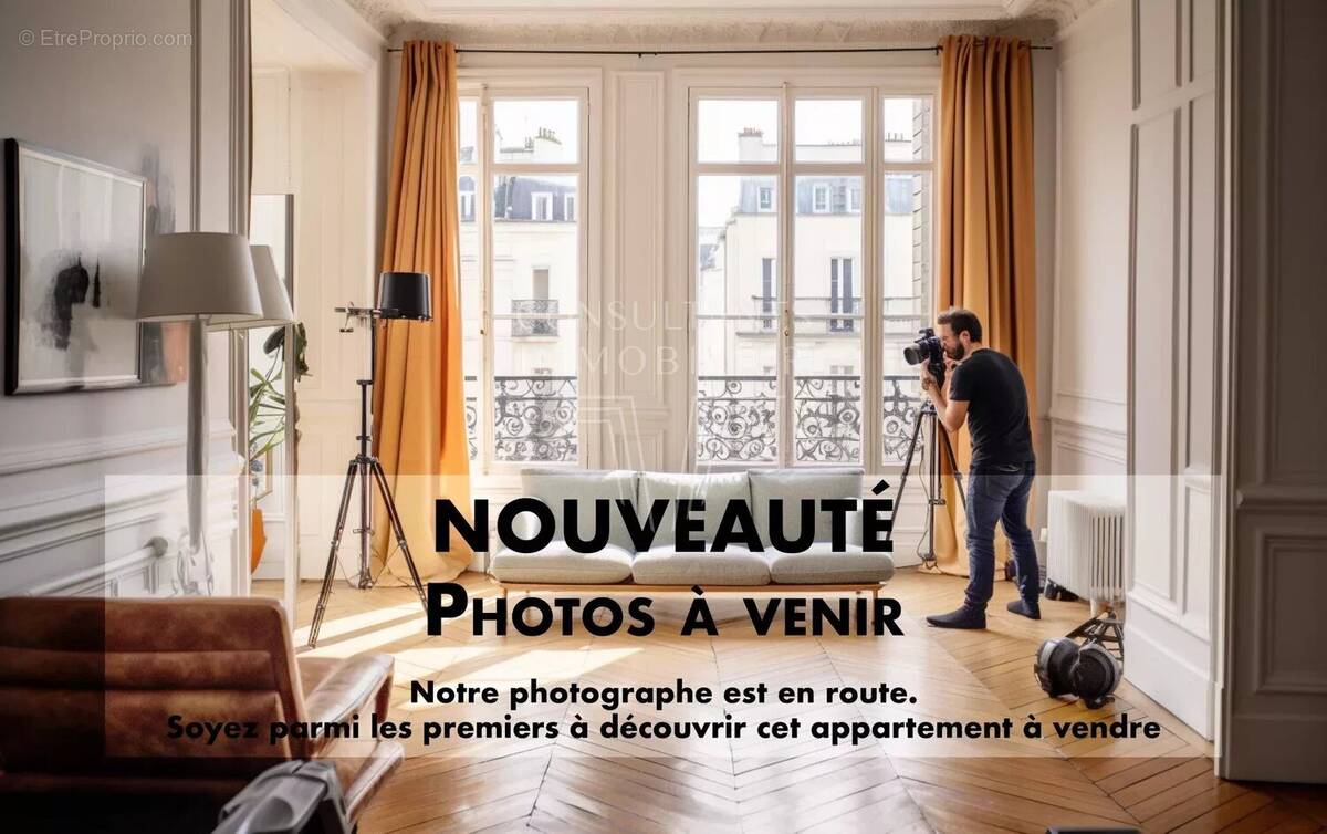 Appartement à PARIS-8E