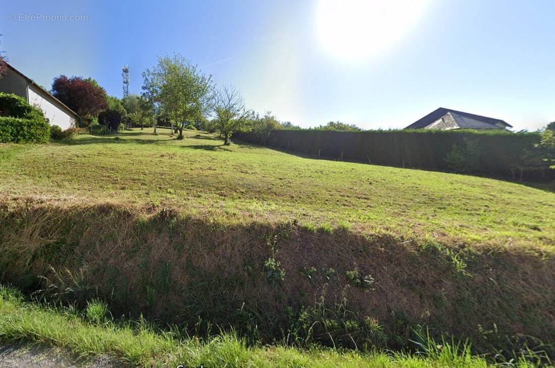 Terrain à BRIVE-LA-GAILLARDE