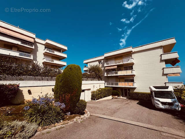 Appartement à ROQUEBRUNE-CAP-MARTIN