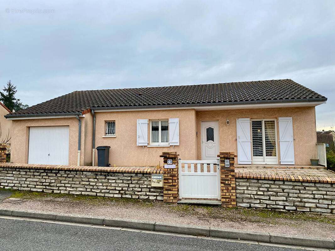 Maison à MONTCEAU-LES-MINES