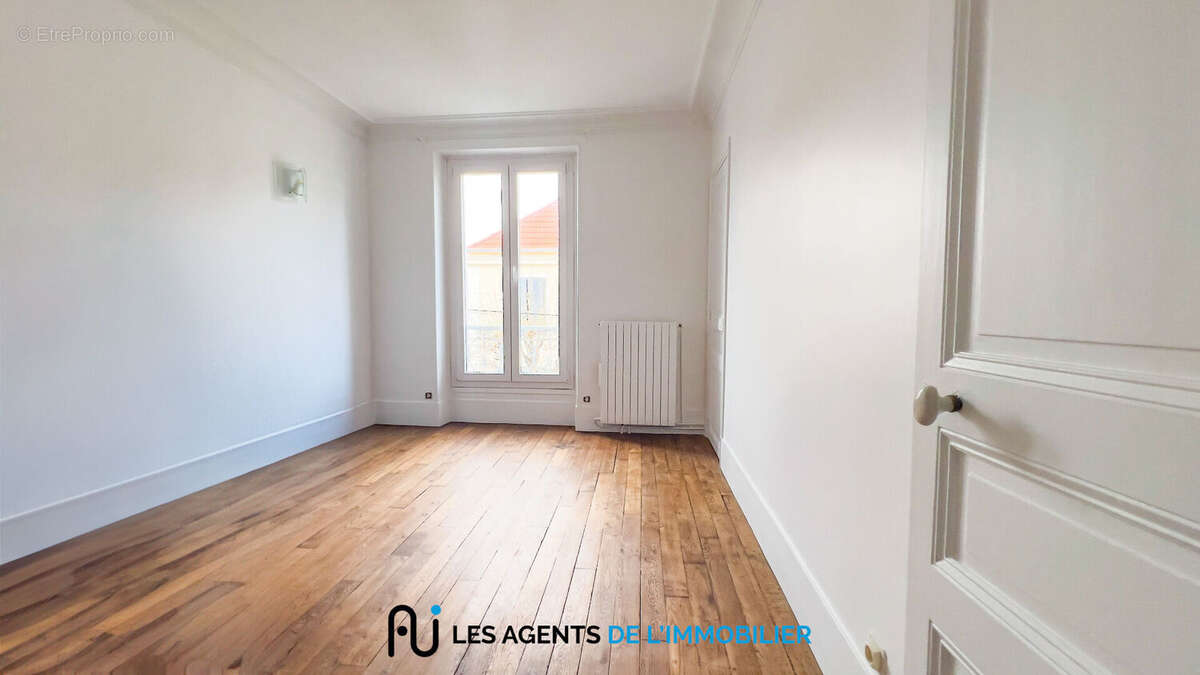 Appartement à NANTERRE