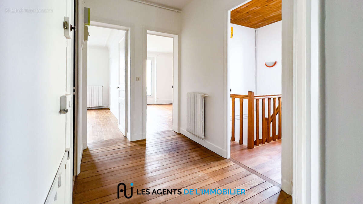 Appartement à NANTERRE