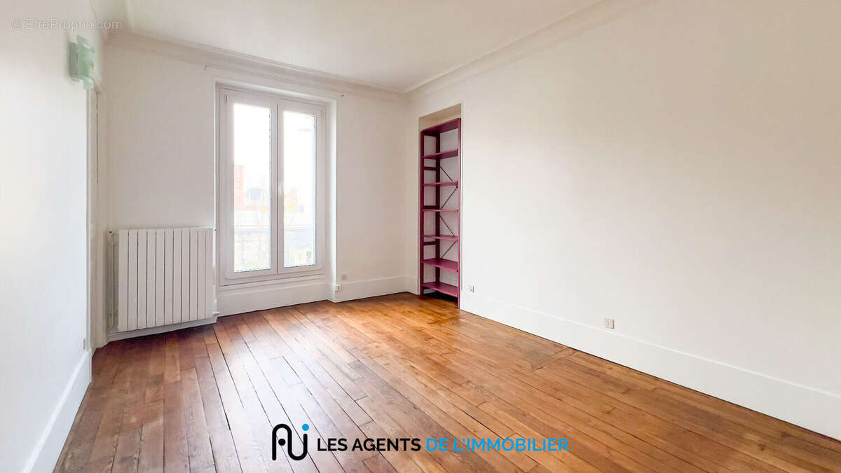 Appartement à NANTERRE