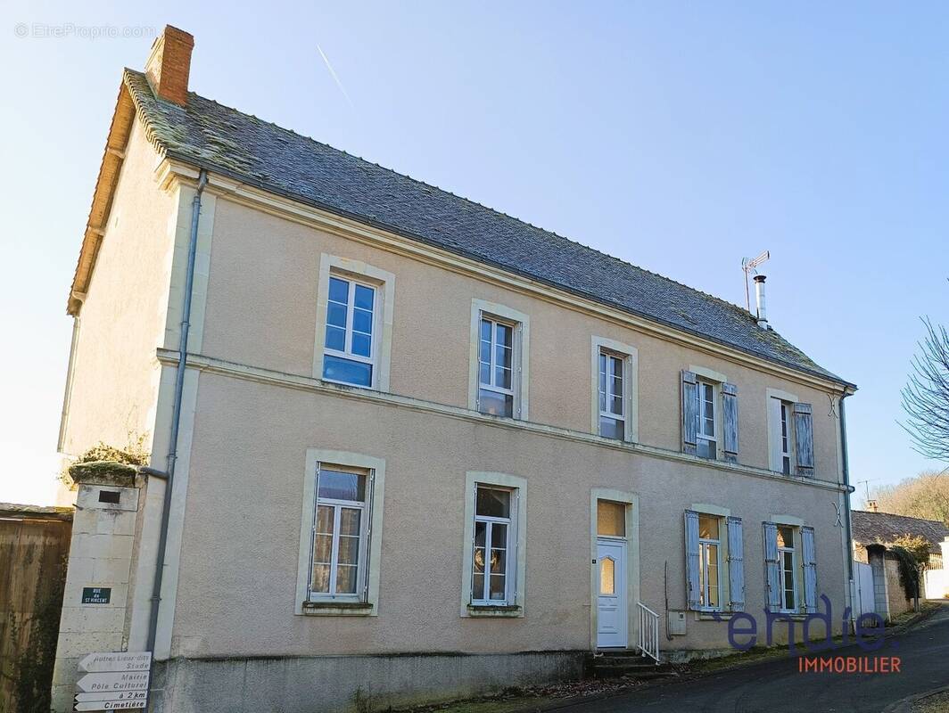 Maison à ANTOGNY-LE-TILLAC