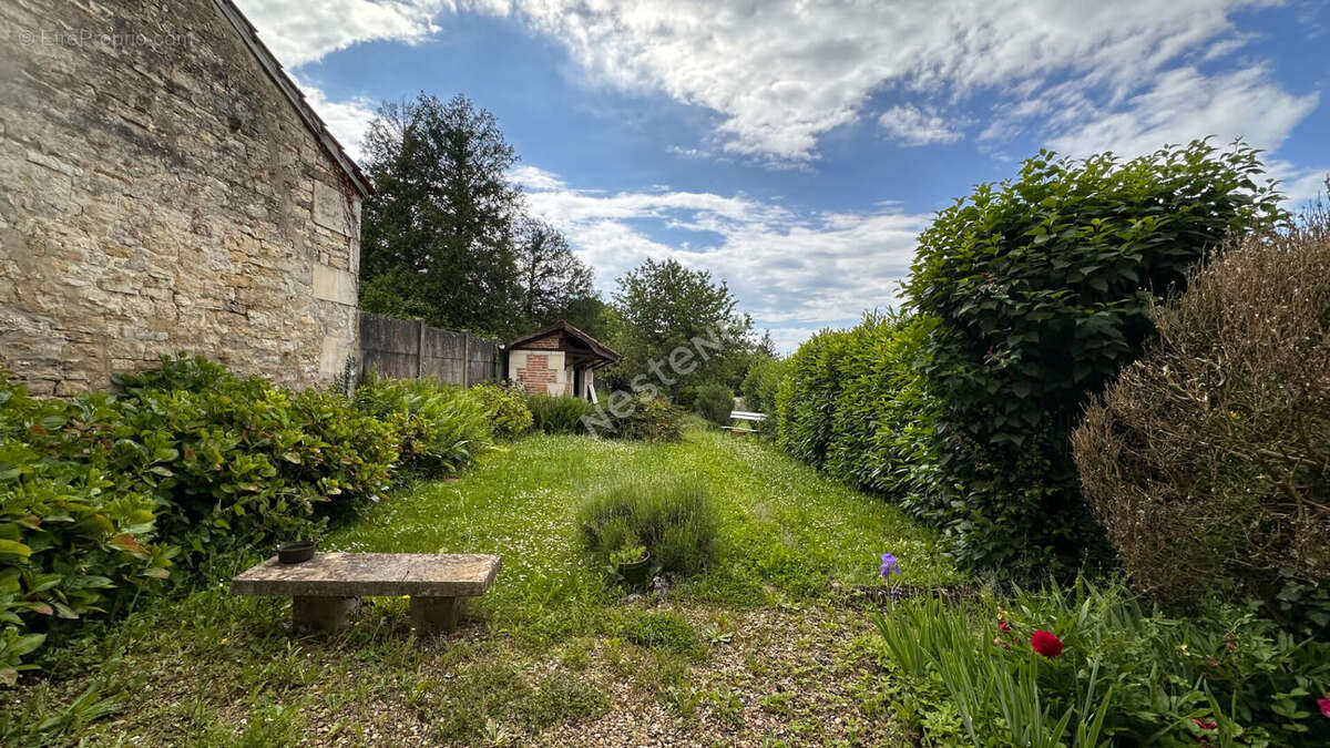 Maison à COUSANCES-LES-FORGES