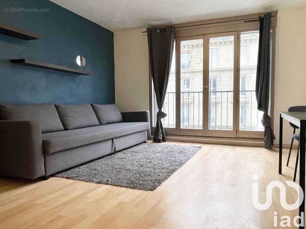 Photo 1 - Appartement à PARIS-18E