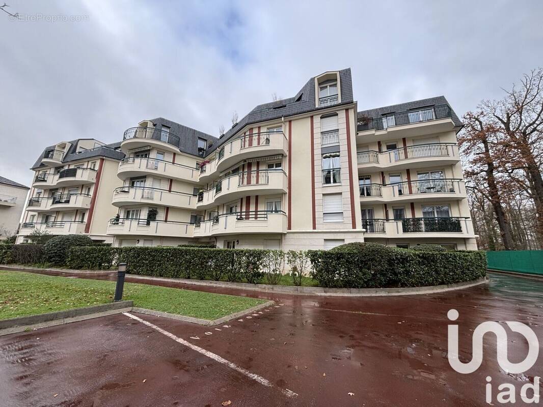 Photo 1 - Appartement à LE PLESSIS-TREVISE