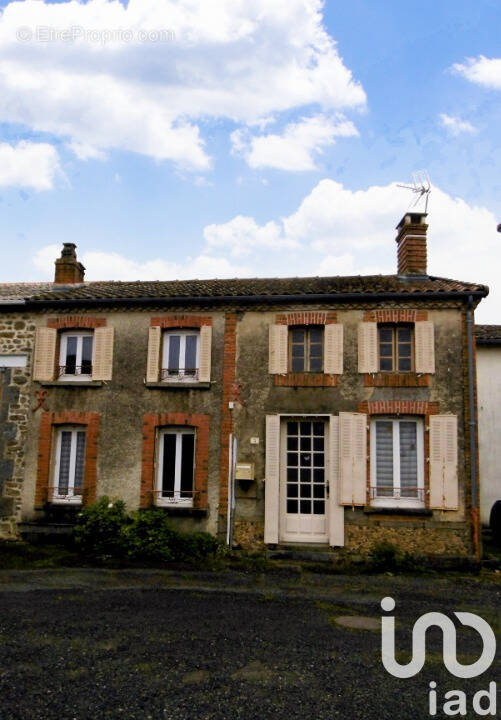 Photo 1 - Maison à BUSSIERE-POITEVINE