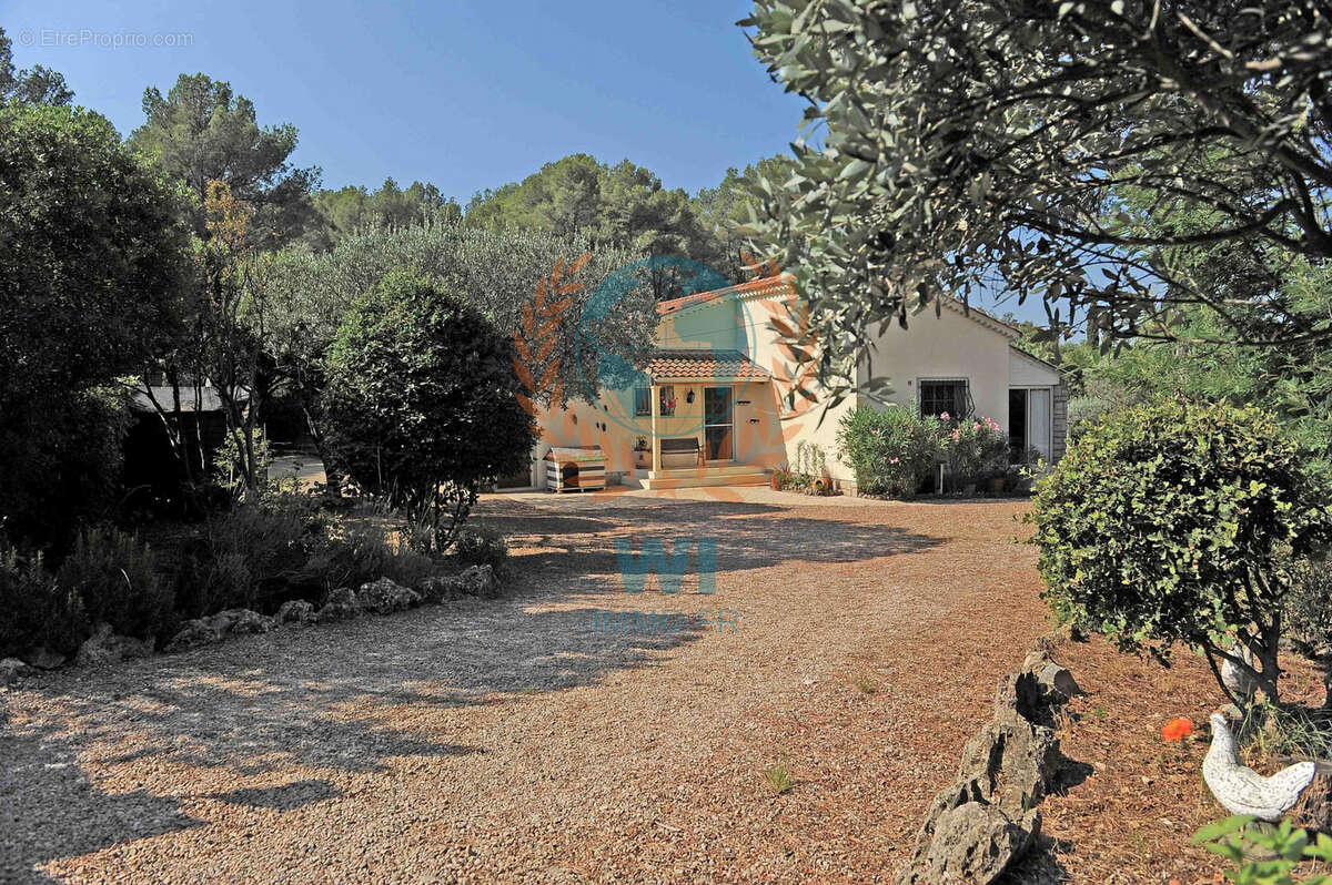 Maison à TRANS-EN-PROVENCE