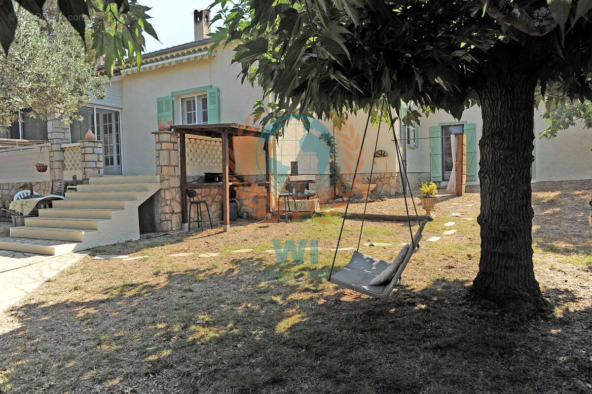 Maison à TRANS-EN-PROVENCE