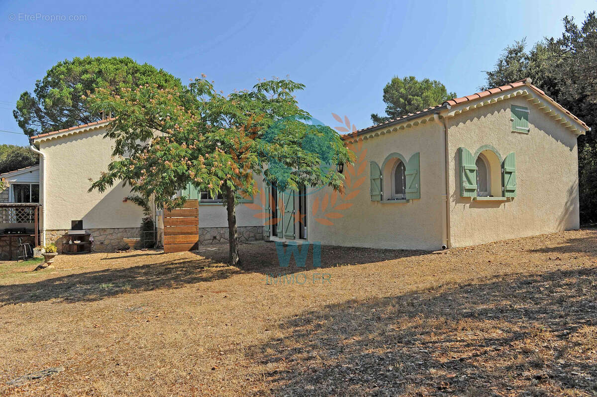 Maison à TRANS-EN-PROVENCE