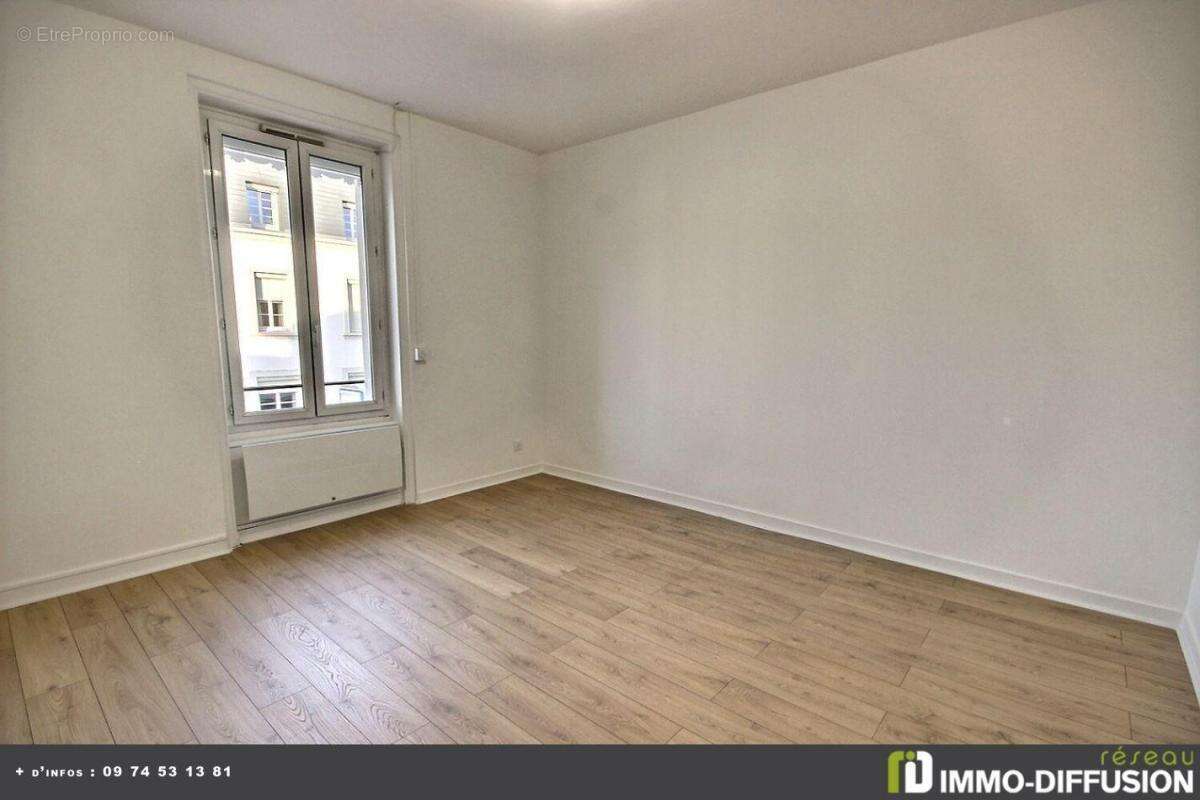 Appartement à MONTROND-LES-BAINS