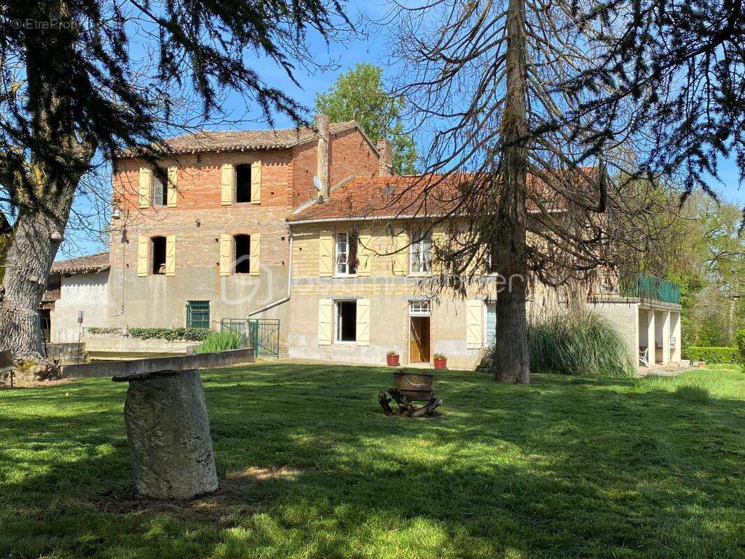 Maison à BEAUMONT-DE-LOMAGNE