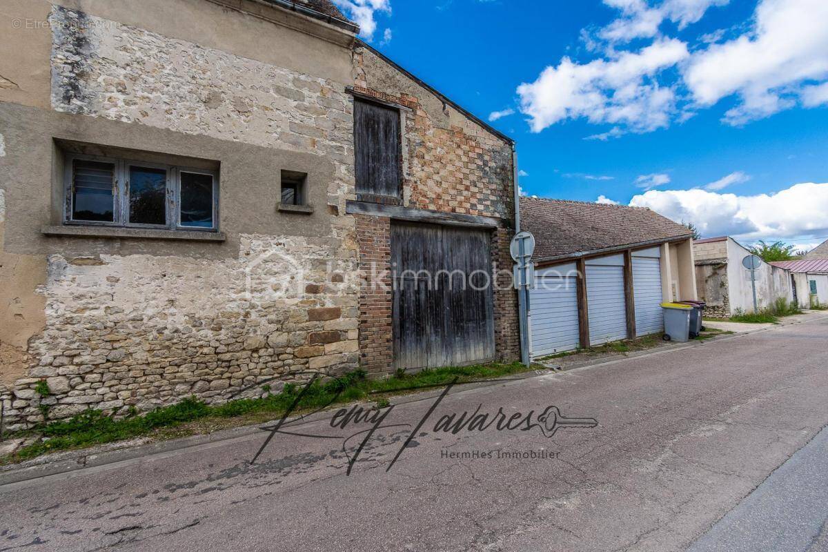 Appartement à EGREVILLE