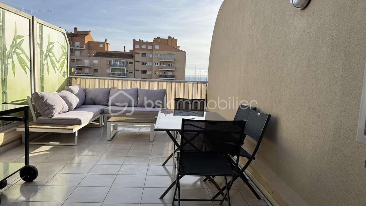 Appartement à HYERES