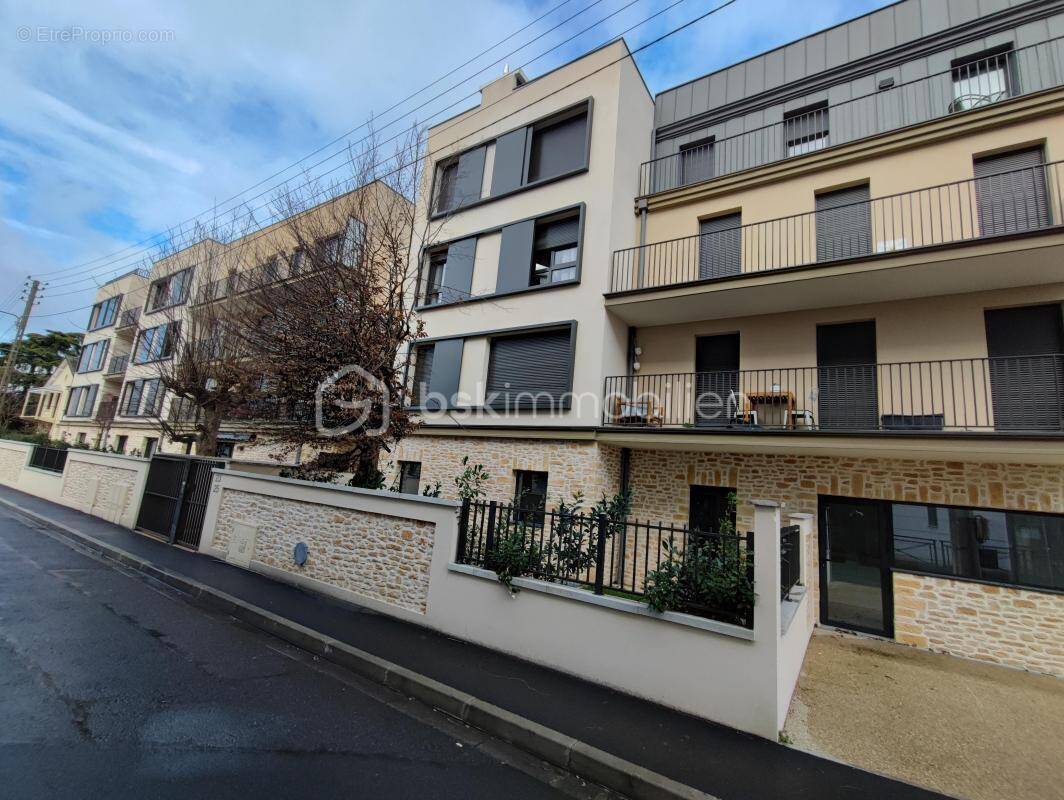 Appartement à CHENNEVIERES-SUR-MARNE