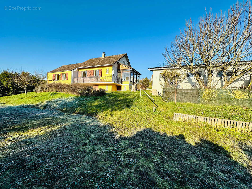 Maison à SALIGNY