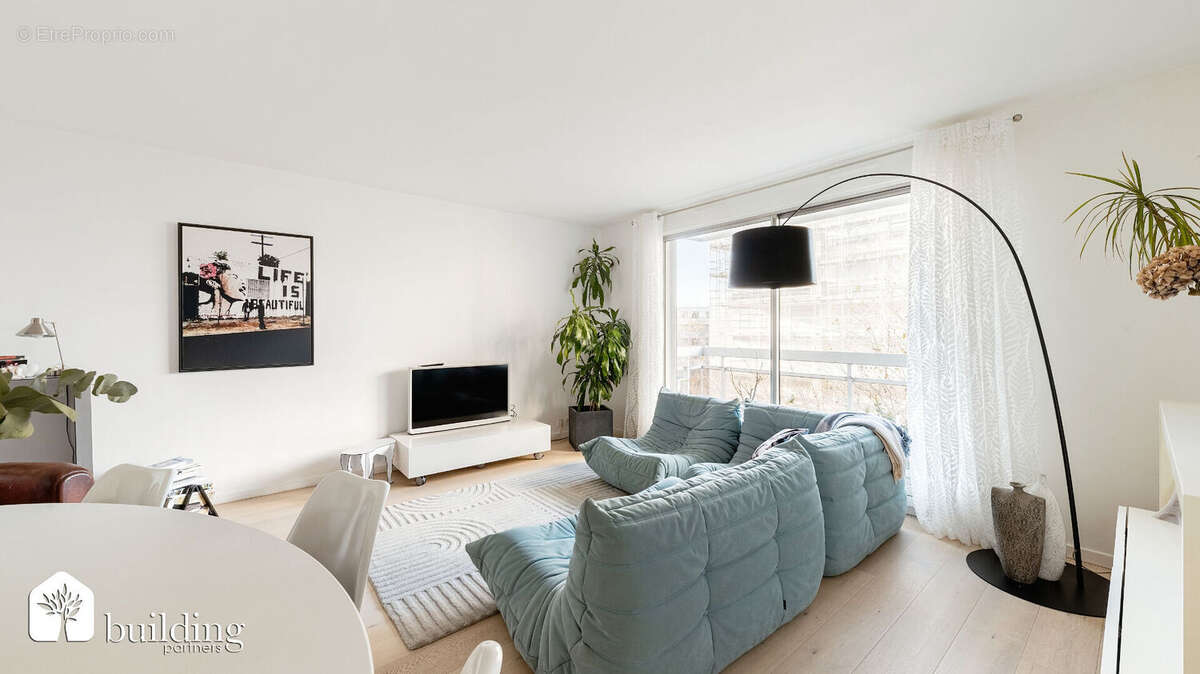 Appartement à LEVALLOIS-PERRET