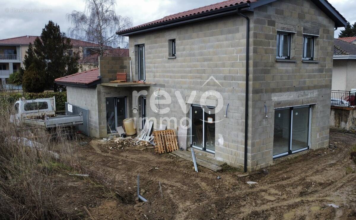 Maison à AMBERIEUX-EN-DOMBES