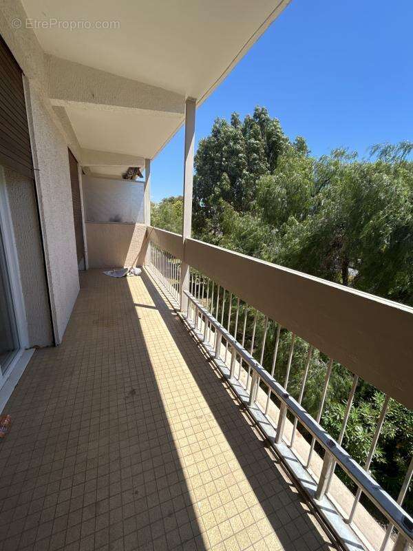 Appartement à HYERES