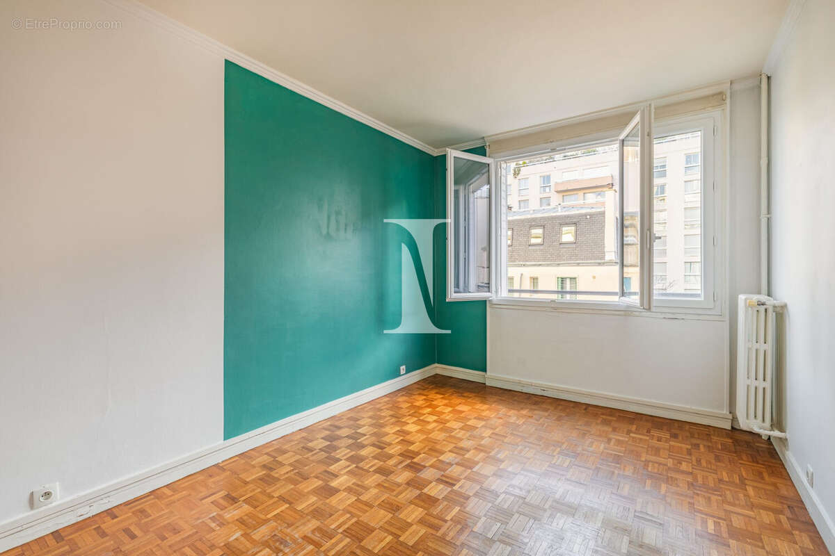 Appartement à PARIS-12E