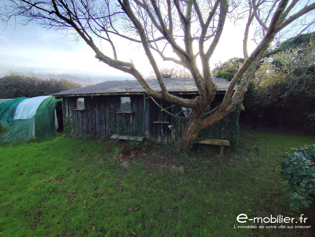 CABANON BOIS 19 M² - Maison à GROIX