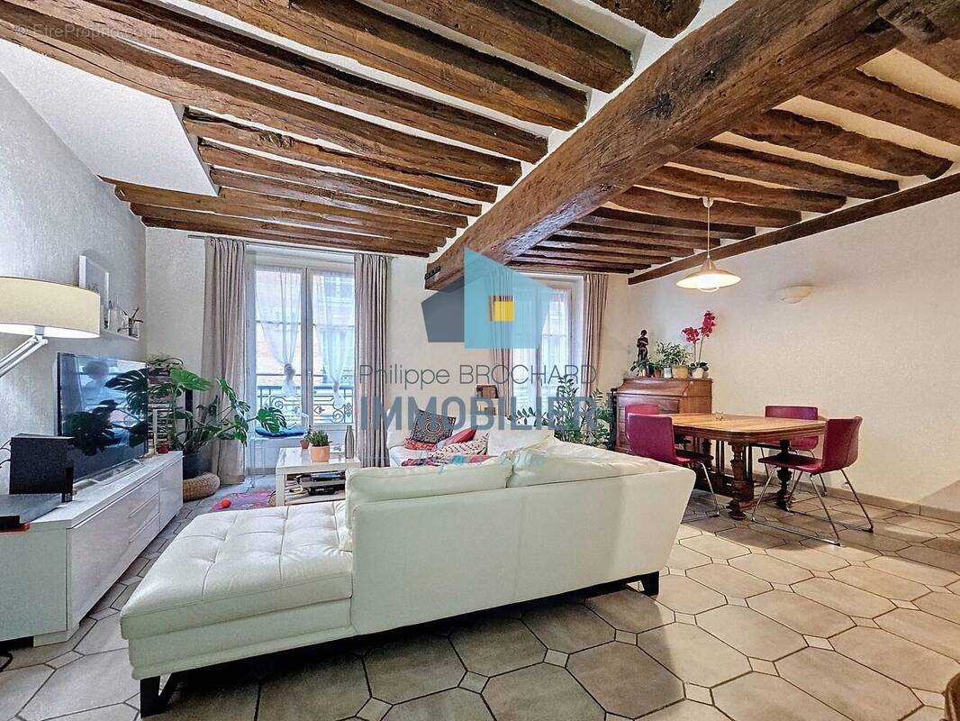 Appartement à PARIS-11E