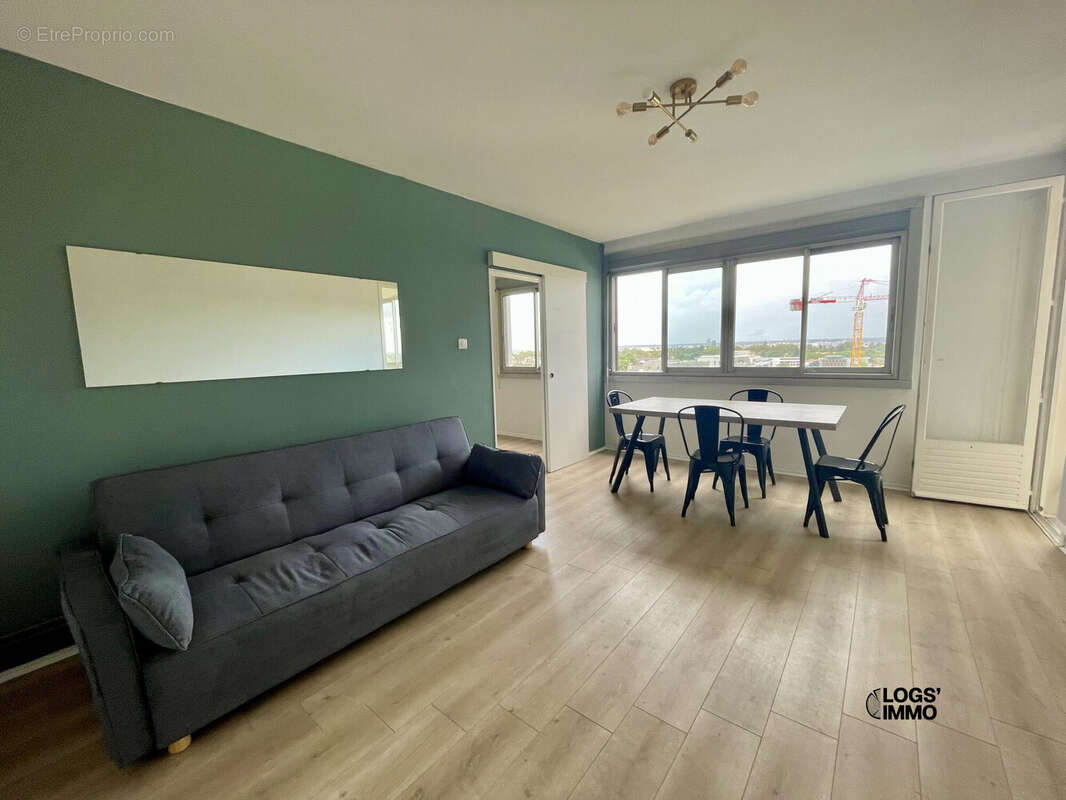 Salon - Appartement à MERIGNAC