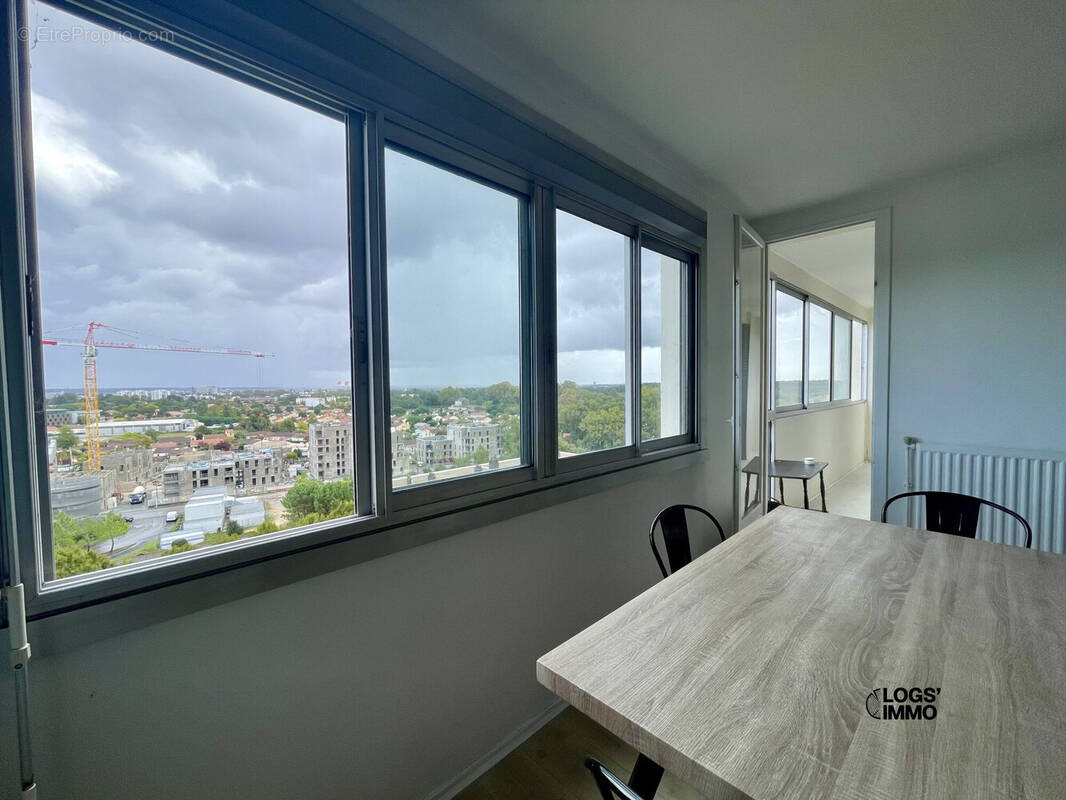 Vue dégagée - Appartement à MERIGNAC