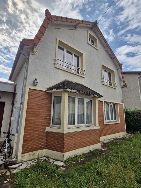 Maison à TREMBLAY-EN-FRANCE