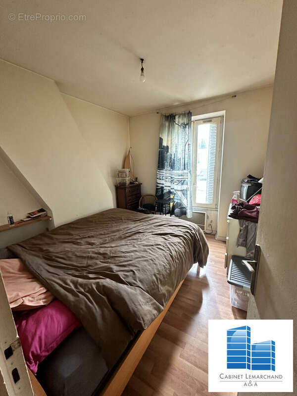 Appartement à PARIS-14E