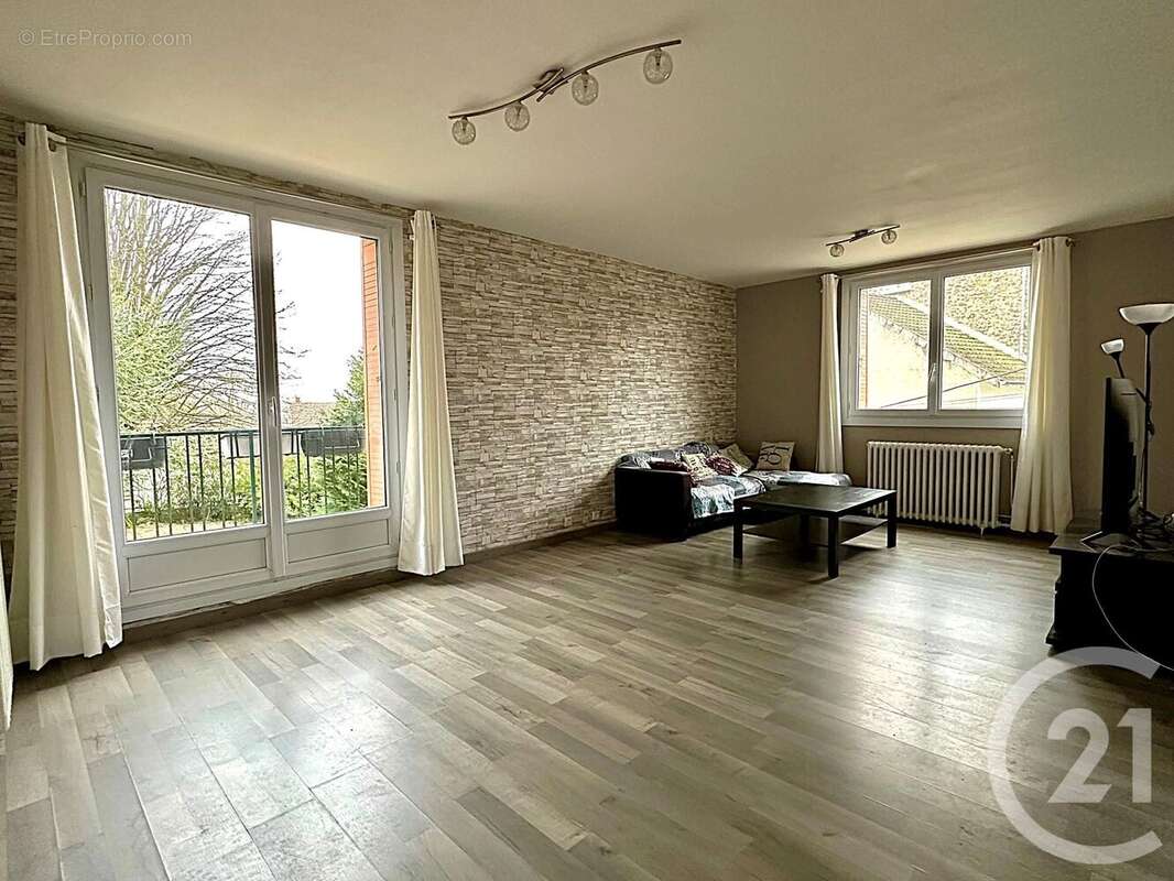 Appartement à THORIGNY-SUR-MARNE