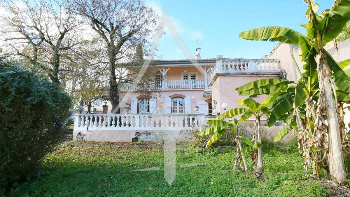 Maison à SAINT-ELIX-LE-CHATEAU