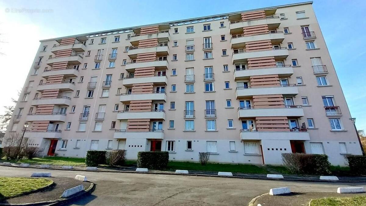 Appartement à MELUN