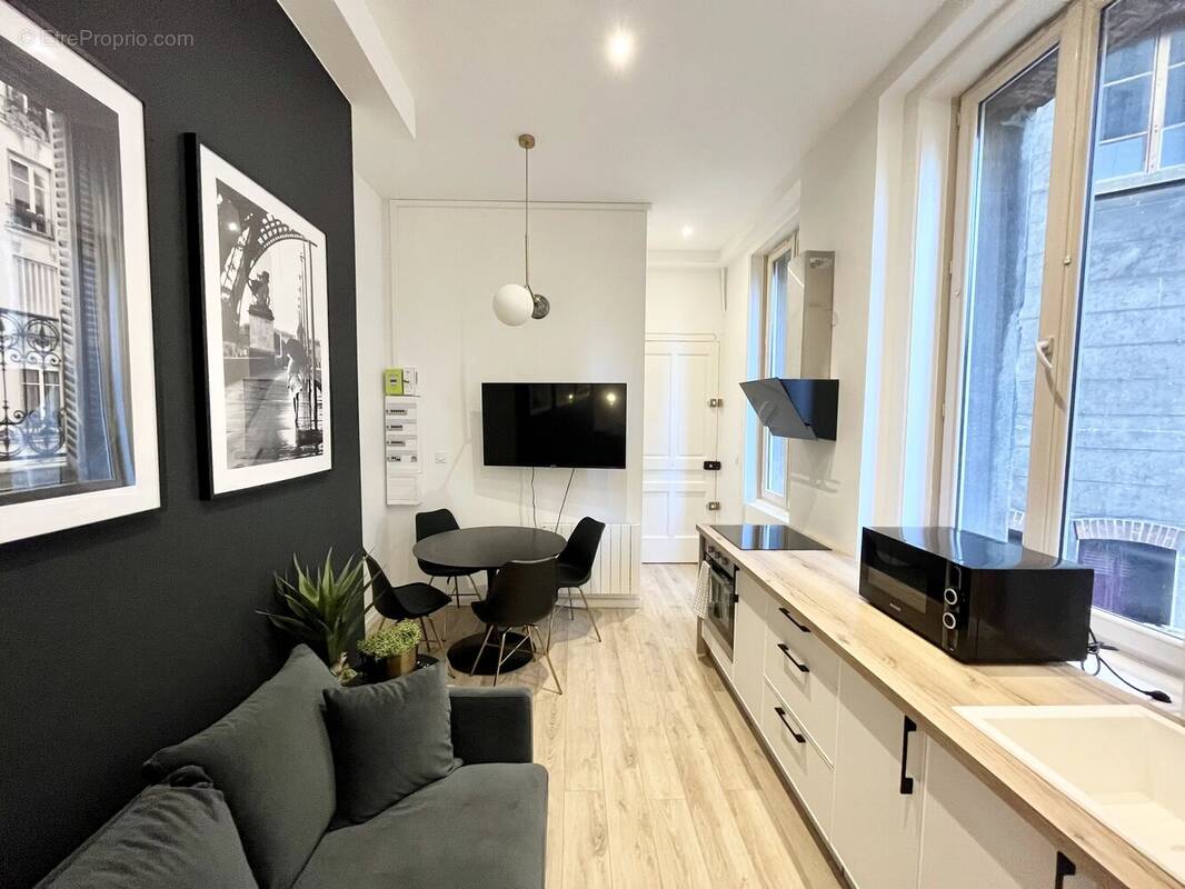 Appartement à SAINT-ETIENNE