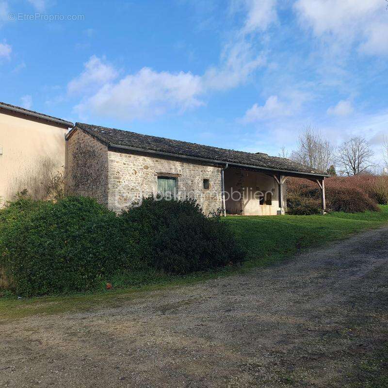 Maison à CEAUX-EN-COUHE