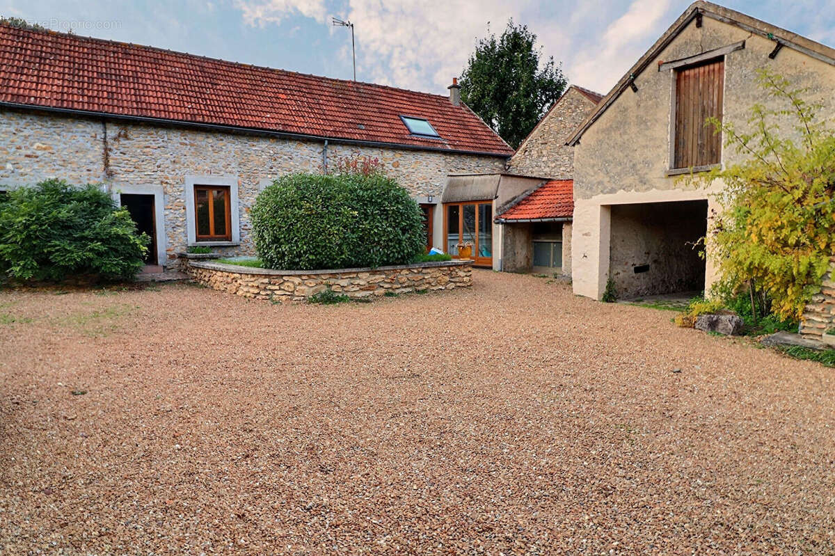 Maison à RAMBOUILLET