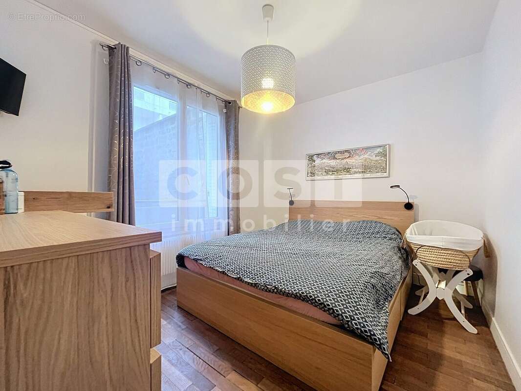 Appartement à ASNIERES-SUR-SEINE