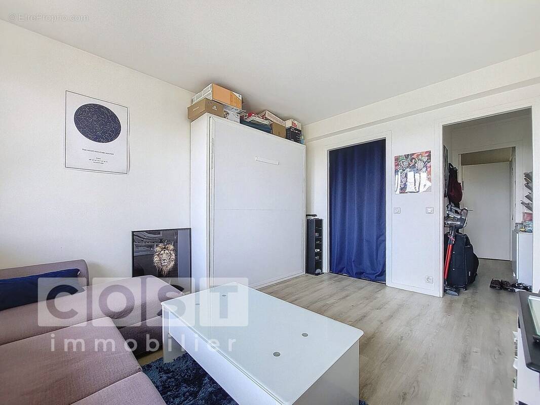 Appartement à COLOMBES