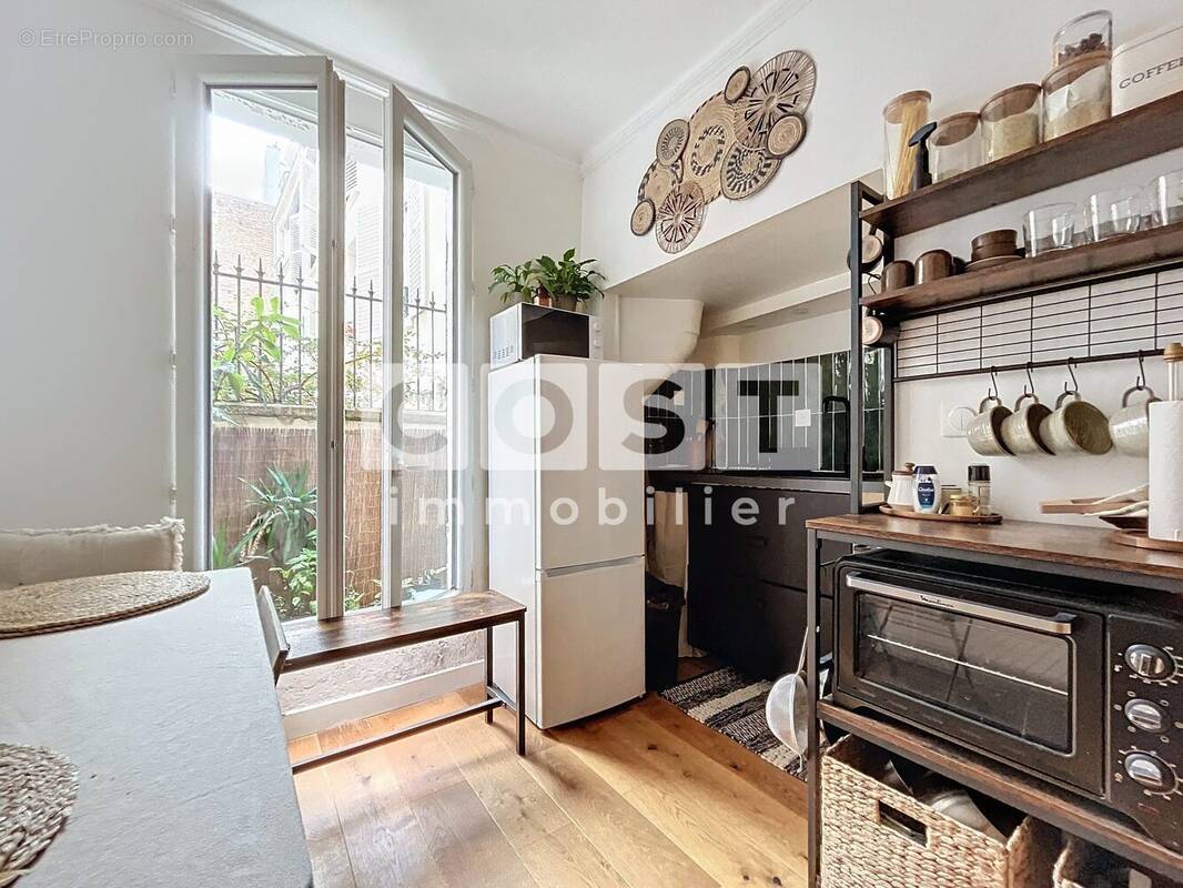 Appartement à PARIS-17E