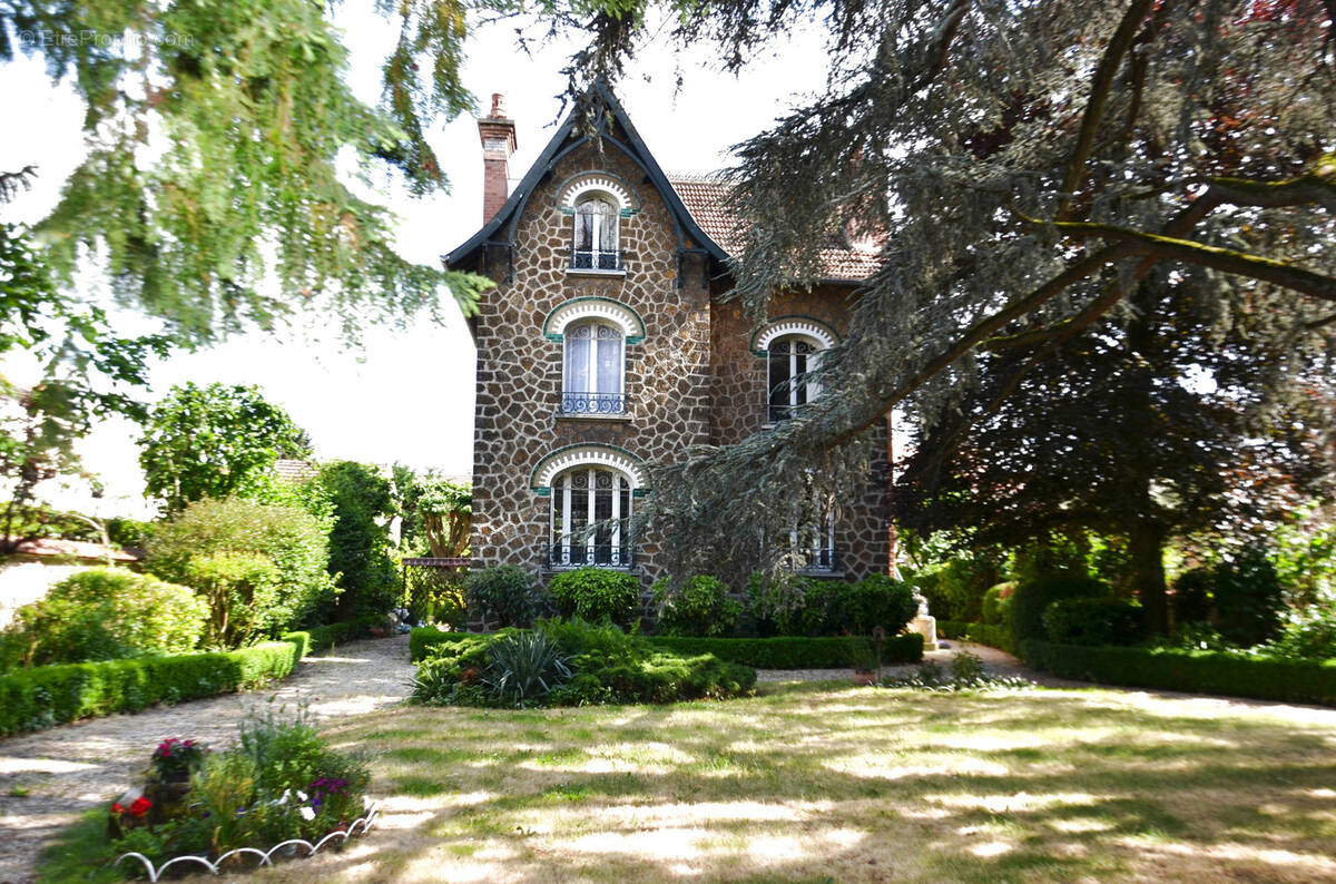 Maison à CHAMPIGNY-SUR-MARNE