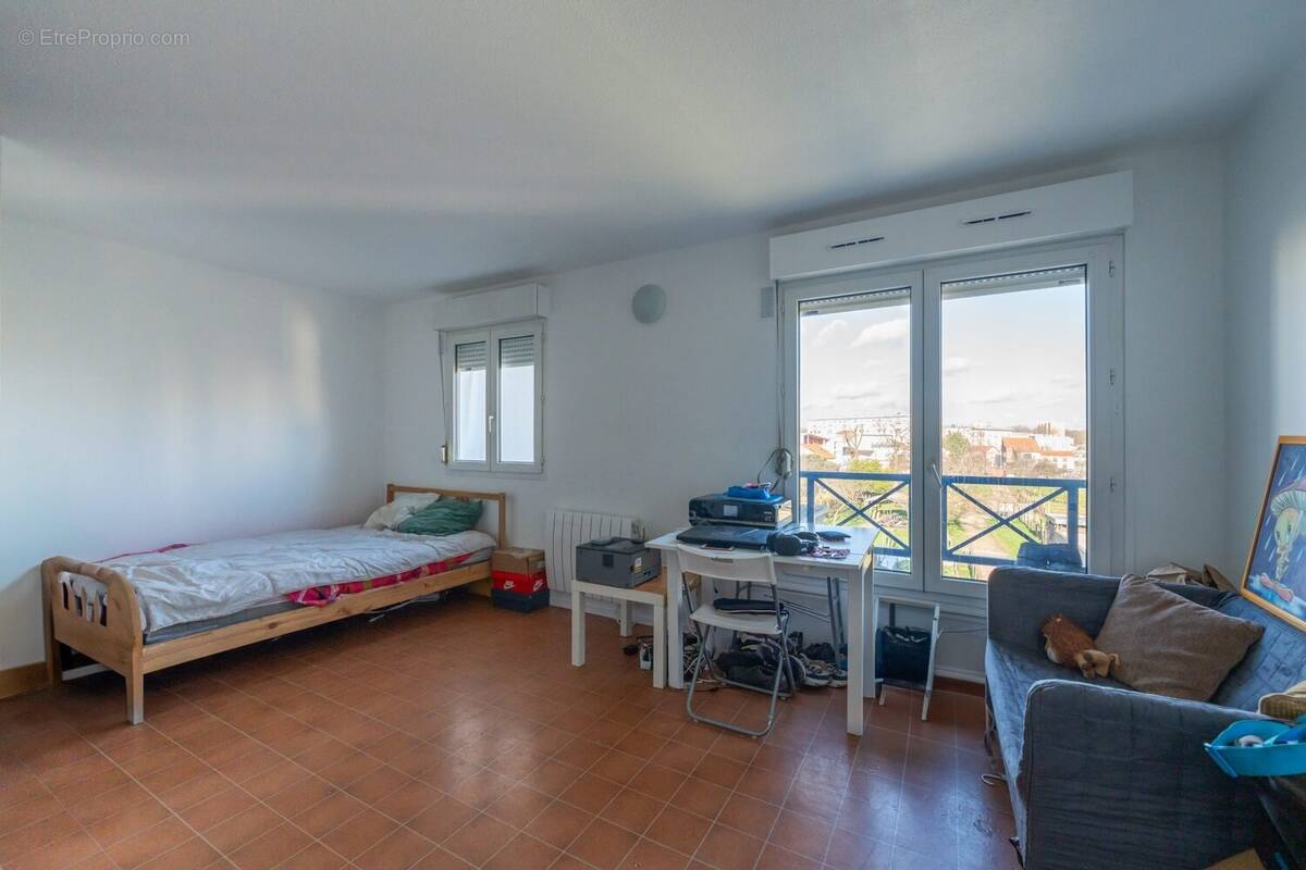 Appartement à LA COURNEUVE