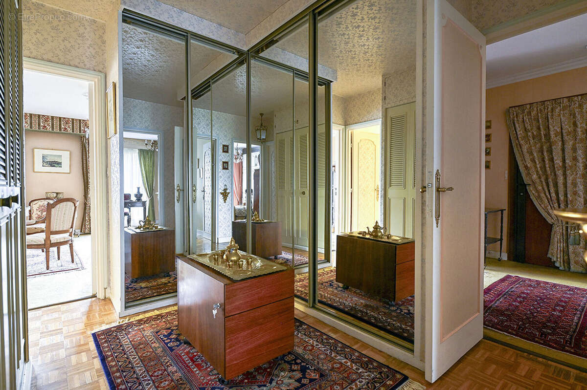 Appartement à VERSAILLES